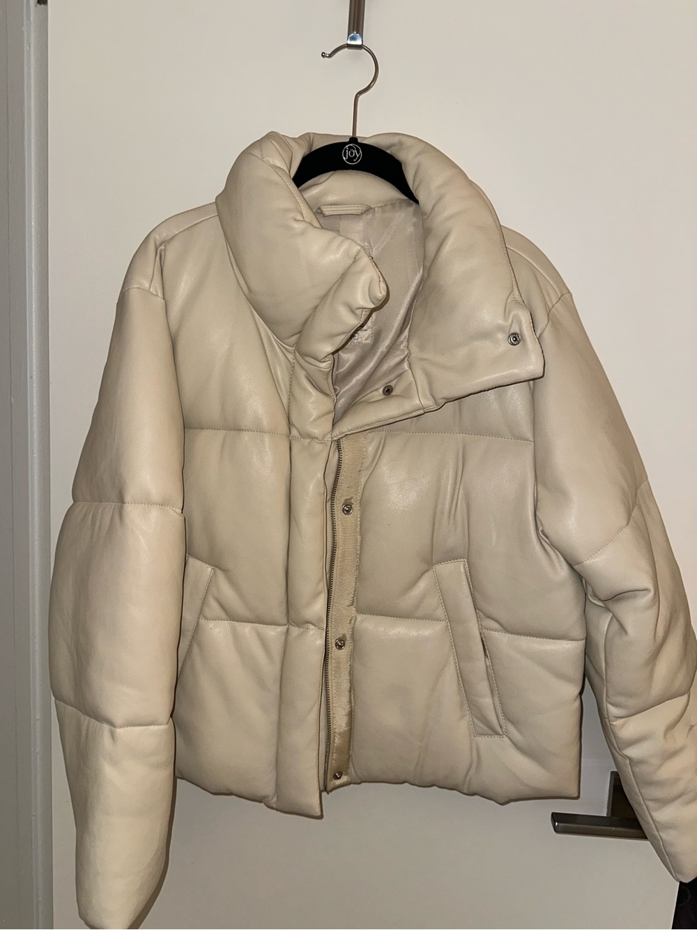 Abercrombie & Fitch Cream Vegan Leather Puffer Jacket